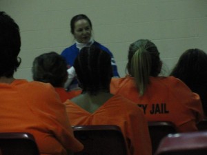 Jan speaking with the women inmates